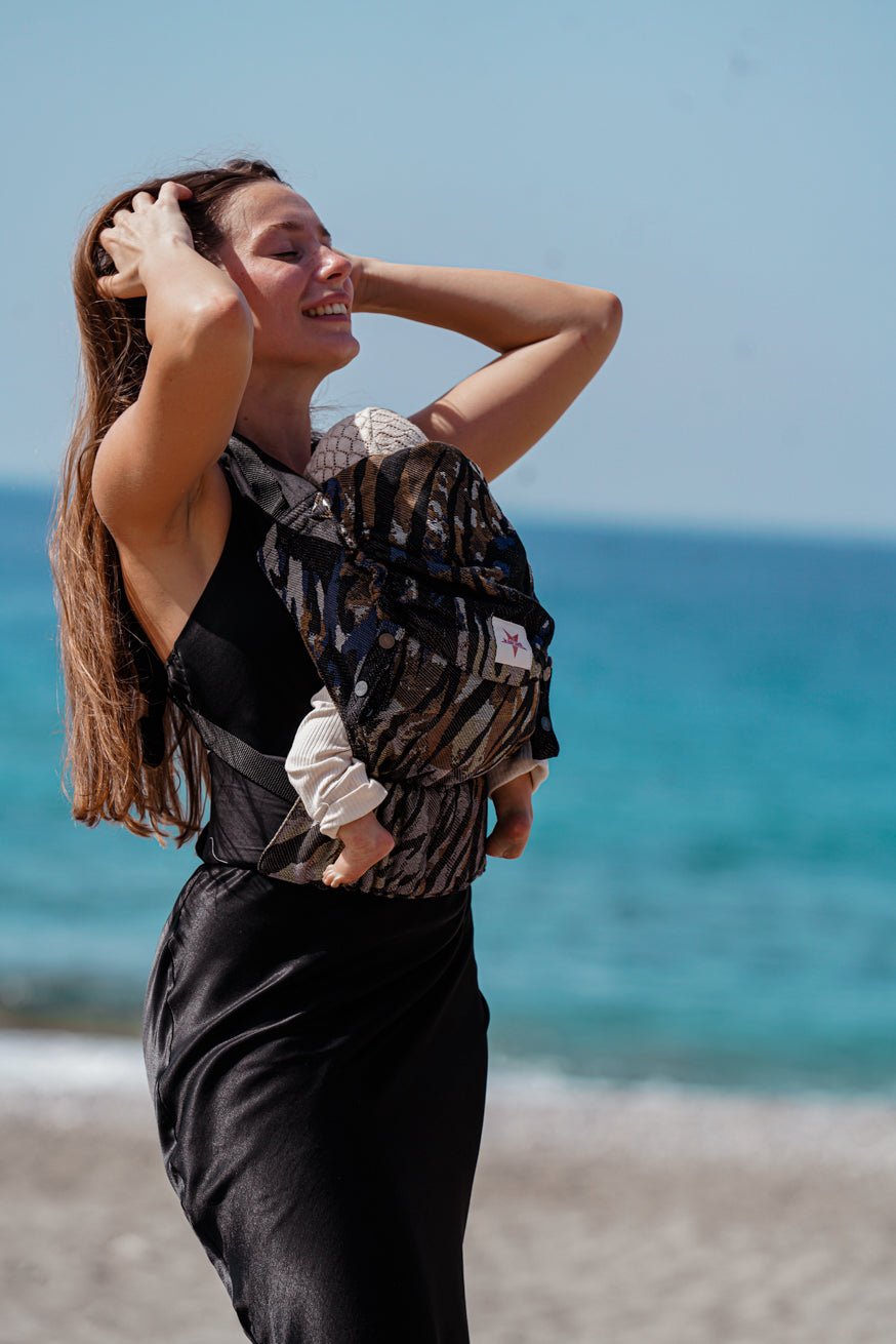 Portabebé Flip Junglefari Oro Vibrante - KOKADI