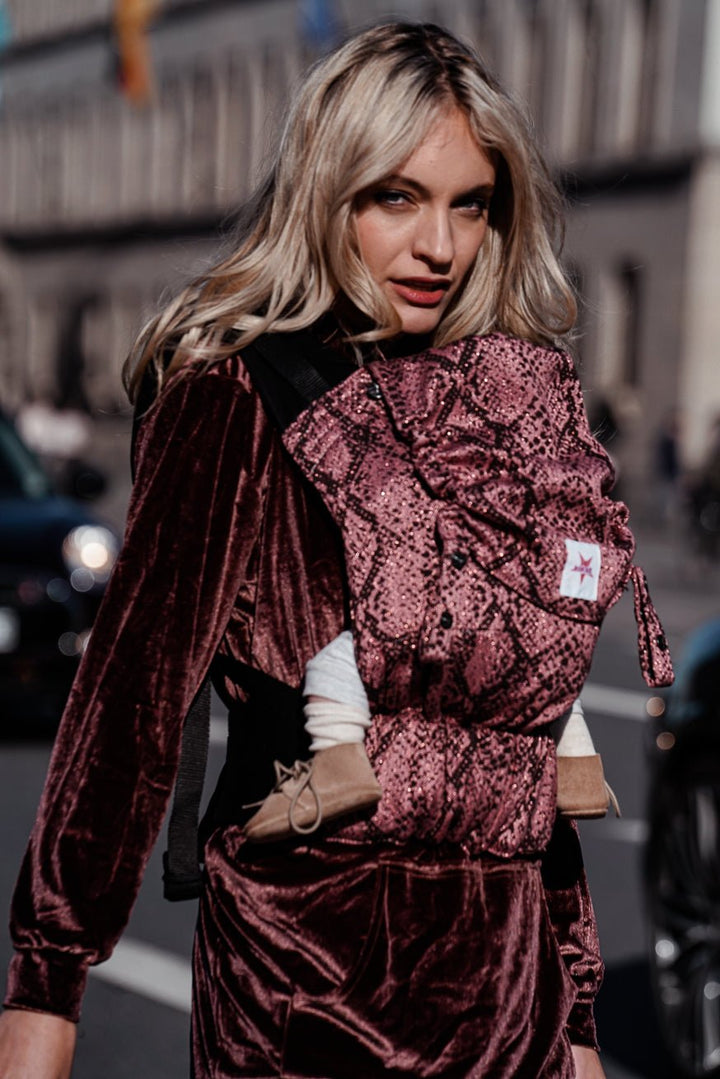 Portabebé Flip serpiente lilana - KOKADI