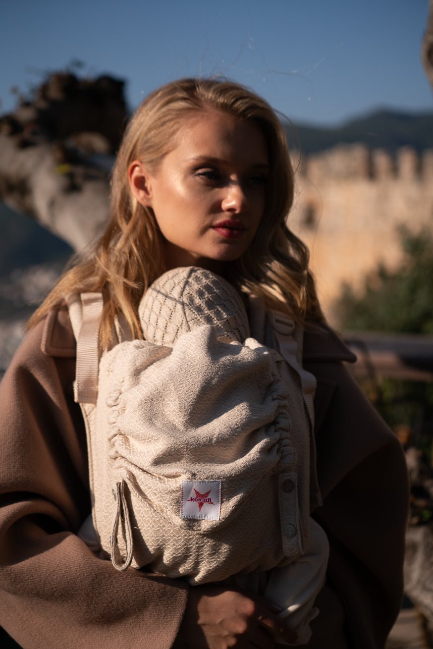 Portabebé Flip X Crema Heart2Heart - KOKADI