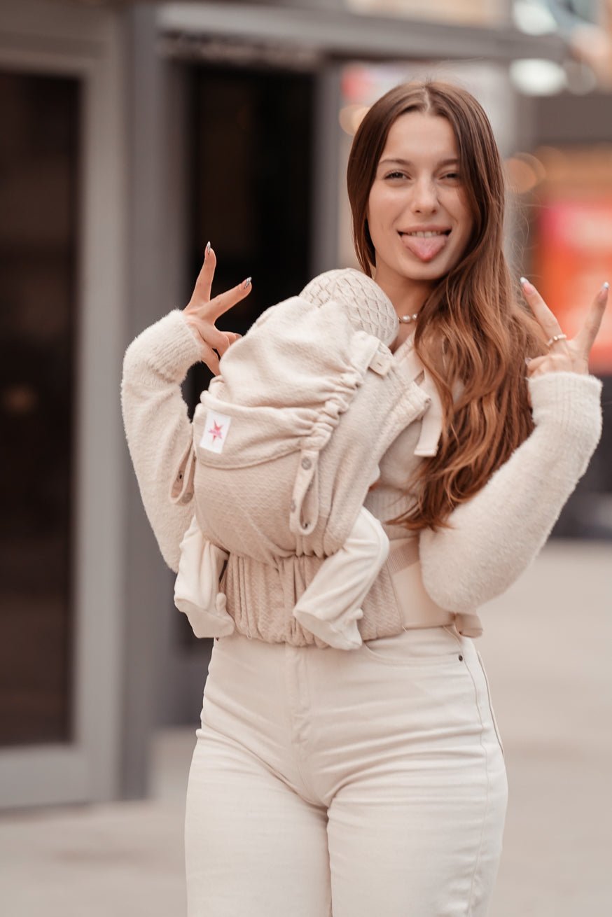 Portabebé Flip X Crema Heart2Heart - KOKADI