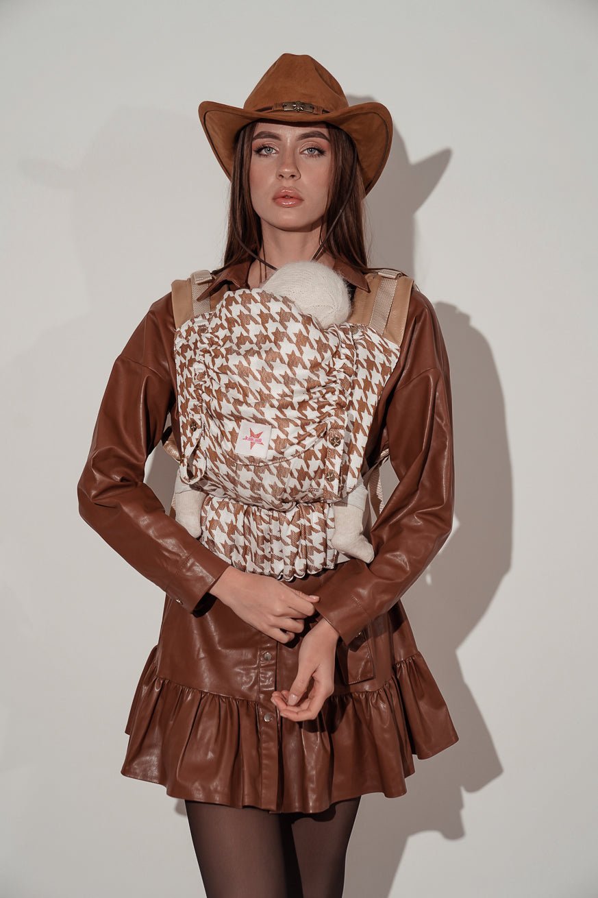 Portabebé Onbu Latte Macchiato de pata de gallo - KOKADI