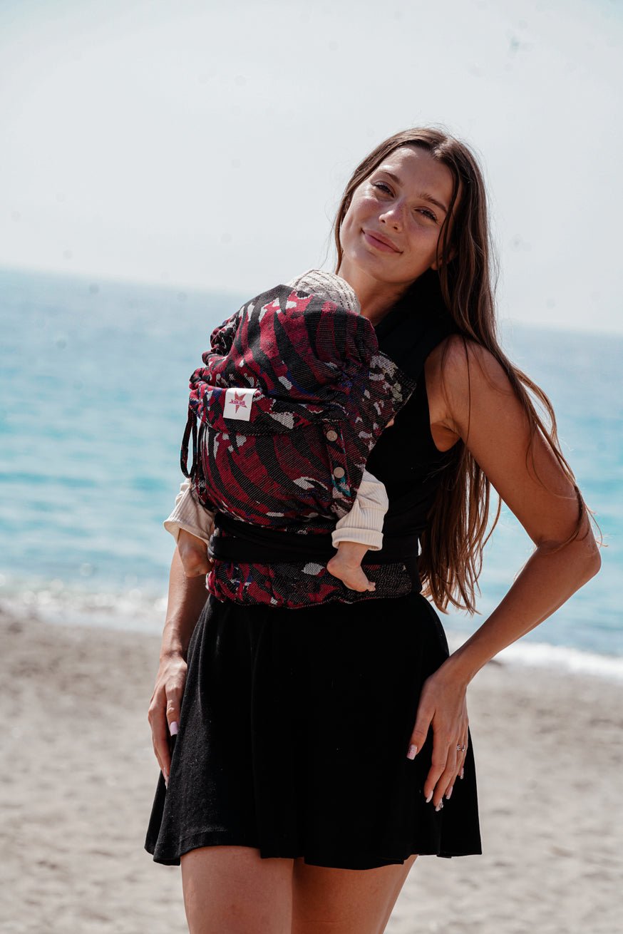 Portabebé TaiTai Junglefari Vibrante - KOKADI