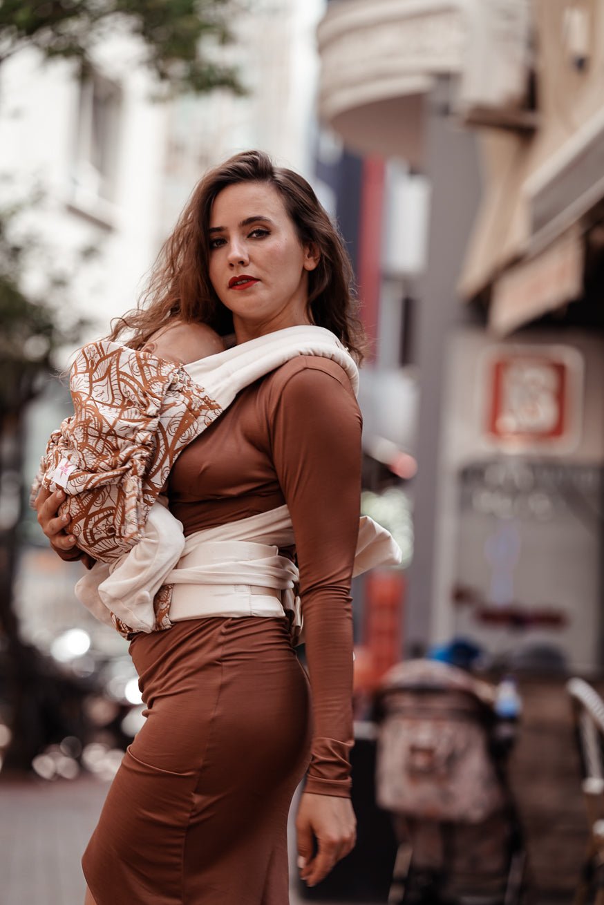 Portabebé TaiTai Lilenia Latte Macchiato - KOKADI