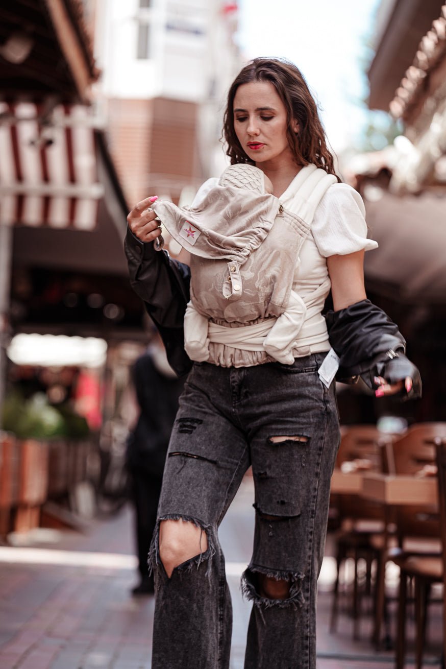 Portabebé TaiTai Calaveras sedosas KOKADI