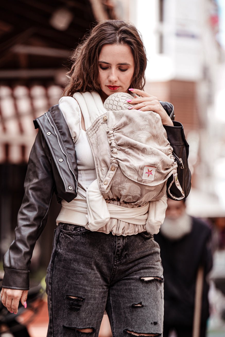 Portabebé TaiTai Calaveras sedosas KOKADI