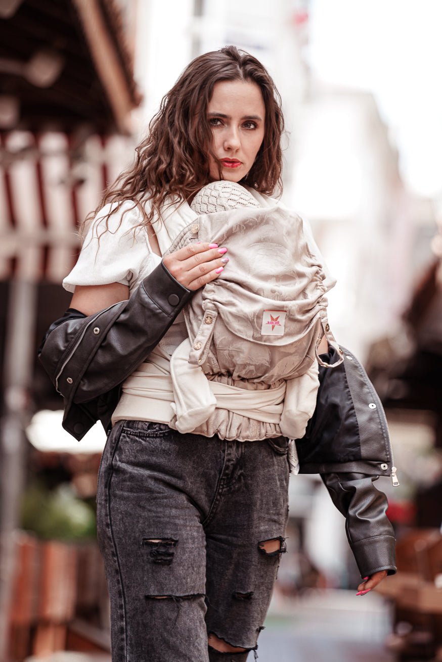 Portabebé TaiTai Calaveras sedosas KOKADI