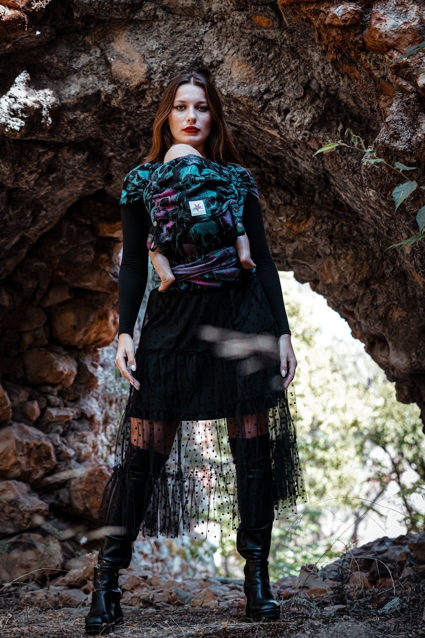 Portabebé WrapStar Calaveras aterradoras KOKADI