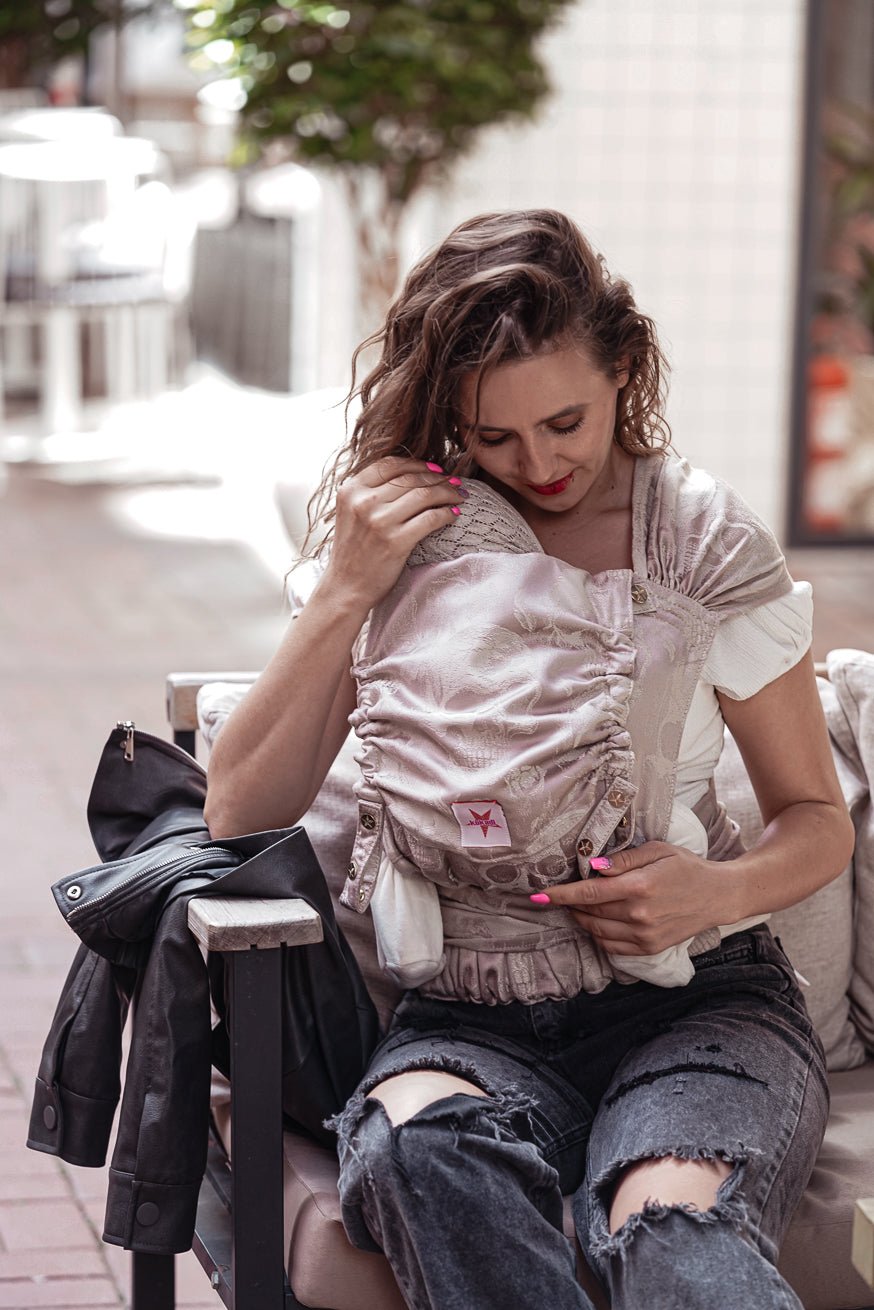 Portabebé WrapStar Calaveras sedosas KOKADI