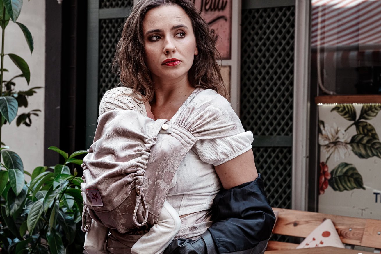 Portabebé WrapStar Calaveras sedosas KOKADI