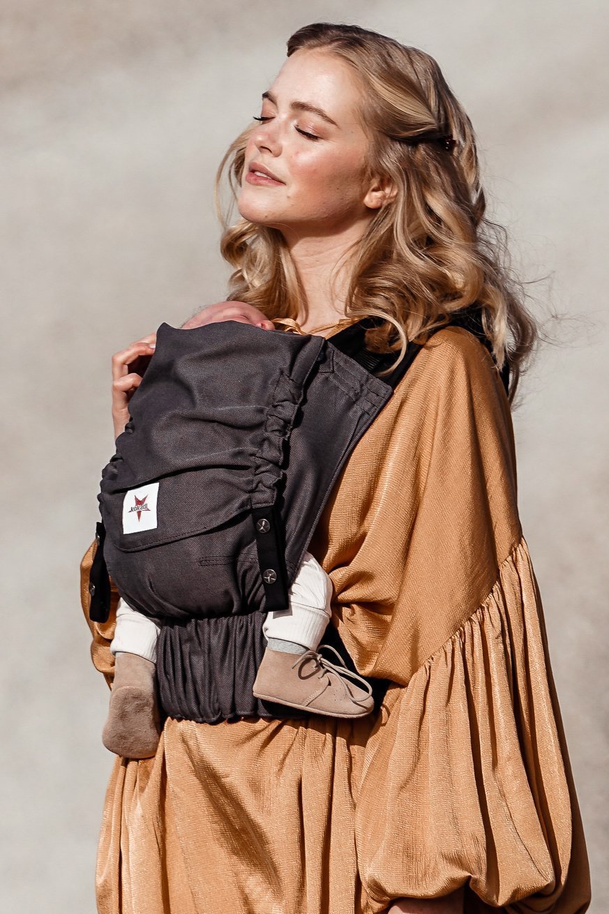 Portabebé Flip Sólo el señor Gray... KOKADI