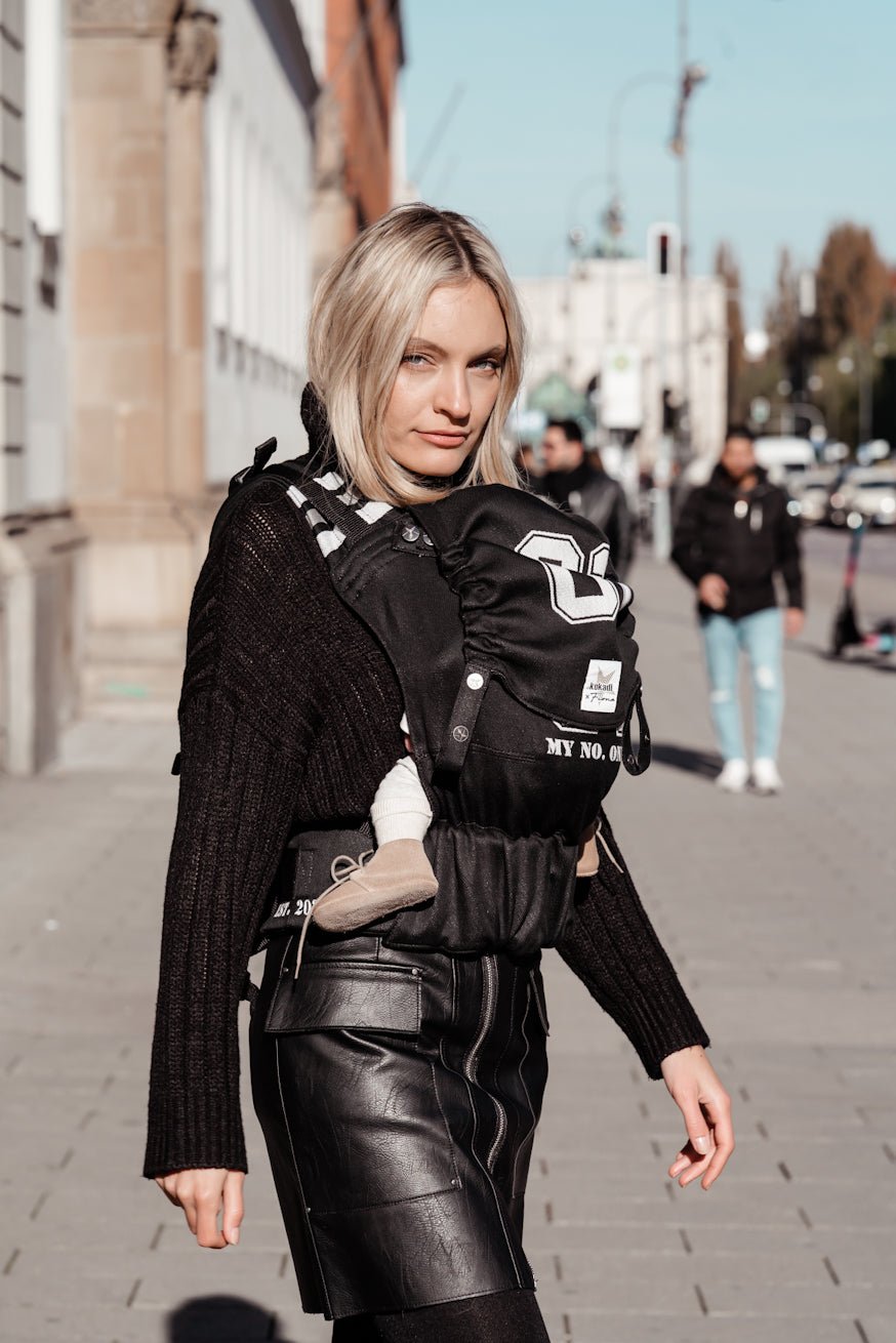 Portabebé Flip Leo Luan por Fiona Erdmann - KOKADI