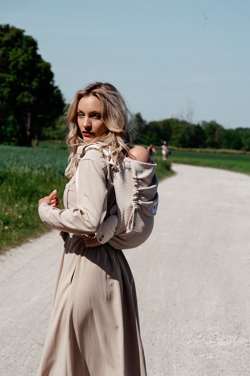 Portabebé Onbu Crema Heart2Heart - KOKADI