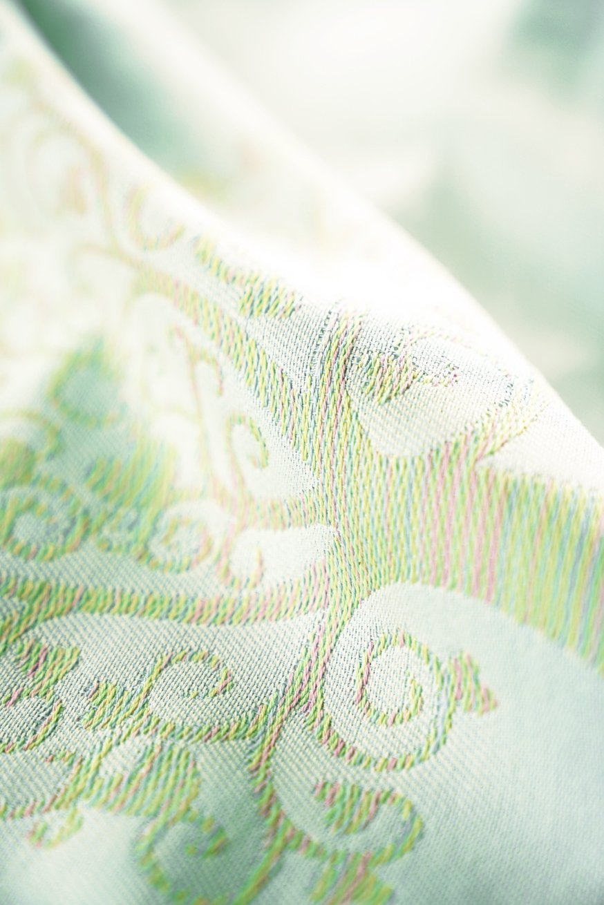 KOKADI dias de bebe Onbu Marlene en el país de las maravillas