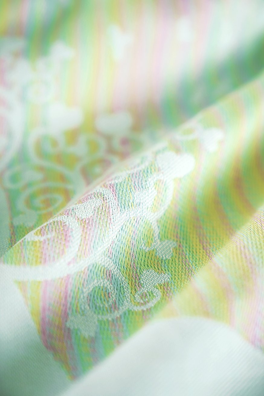 KOKADI dias de bebe Onbu Marlene en el país de las maravillas