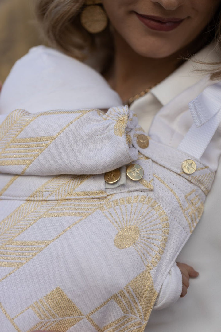 Babytrage TaiTai Goldschatz by Fiona Erdmann - KOKADI