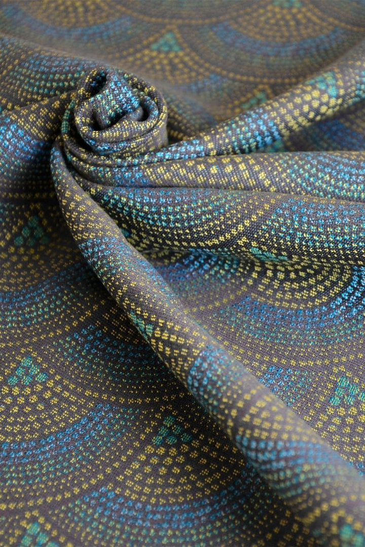 Portabebé WrapTai Arielle pavo real KOKADI