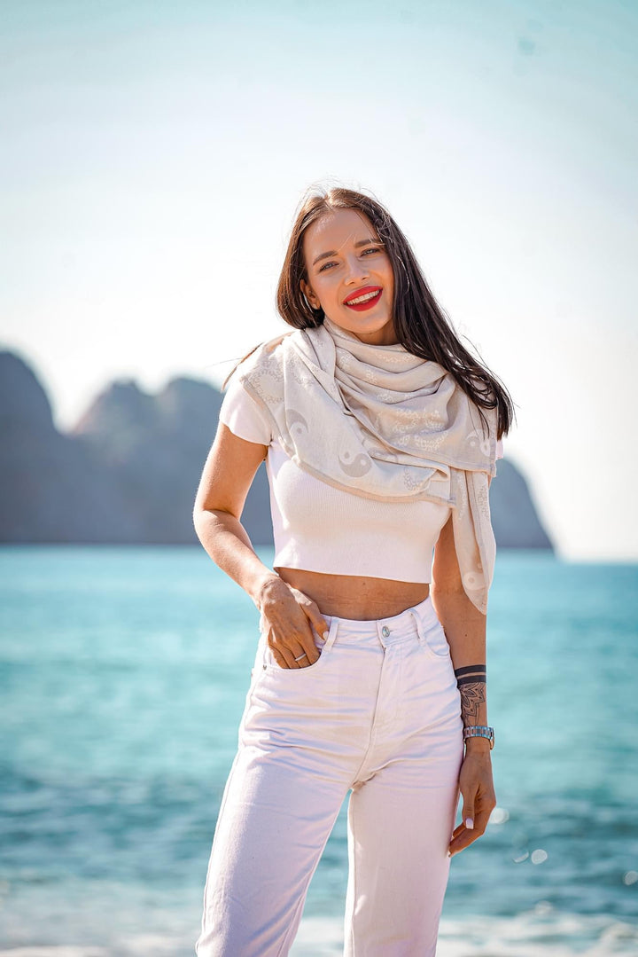 Toalla de peluche Om Shanti Inner Light - KOKADI