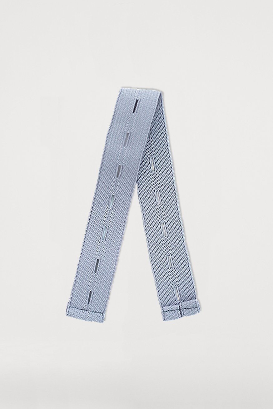 Línea plateada de caucho perforado - KOKADI